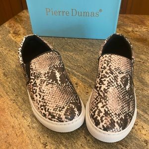 Pierre Dumas snake skin shoes